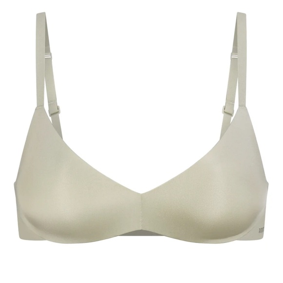 NWT SKIMS Wireless Form Push Up Plunge Bra (Sold Out Color) - Picture 1 of 2